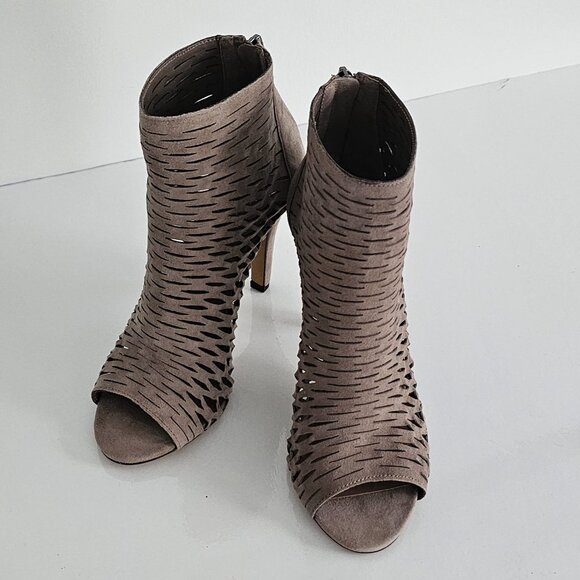 Vince Camuto Gladiator Bootie! - Picture 13 of 13